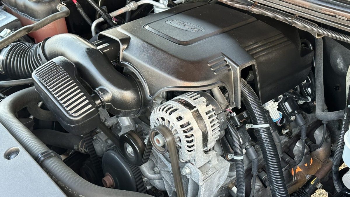 قدرت موتور V8 قدیمی در برابر رقبای توربوشارژ مدرن